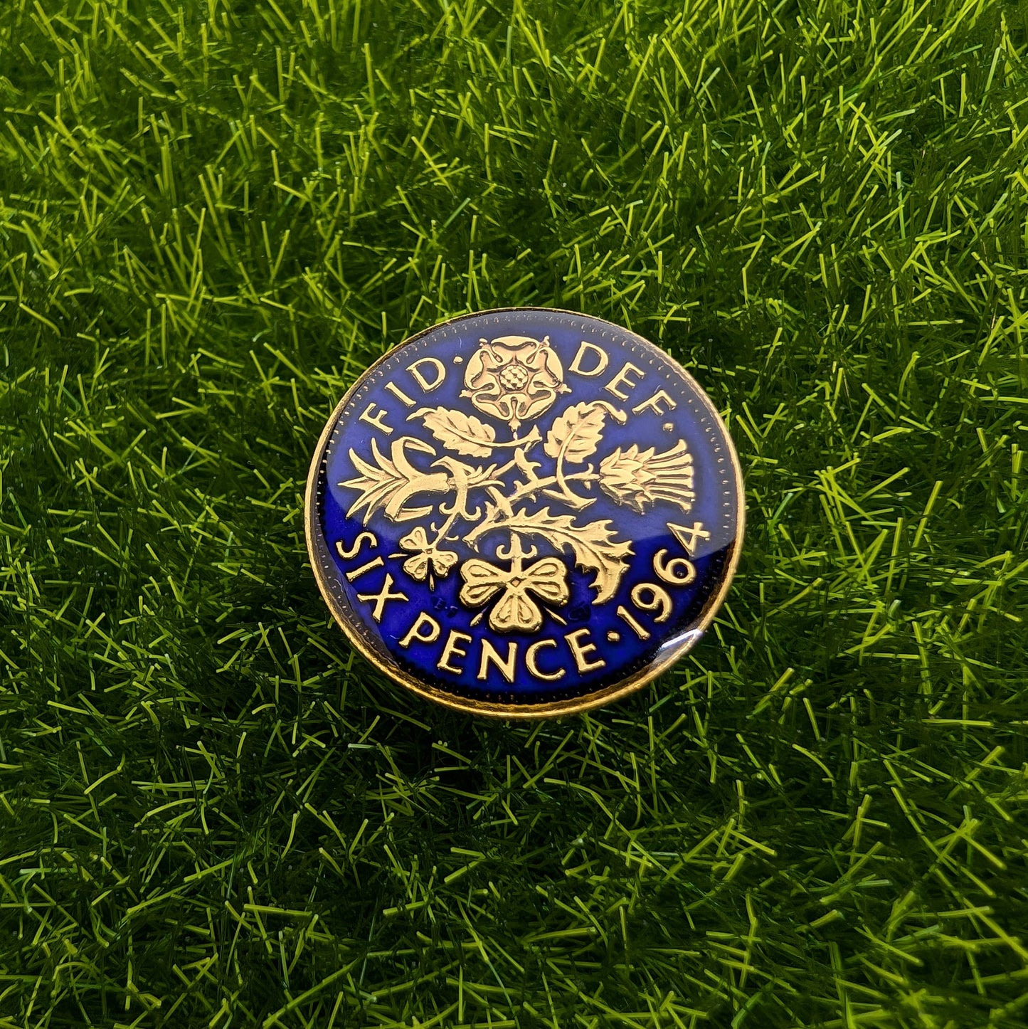 Sixpence (1953-1967) - Enamelled Coin Golf Ball Marker